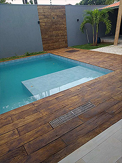 Borda de Piscina